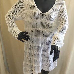 Tunic, long sleeve, size large. end of summer sale